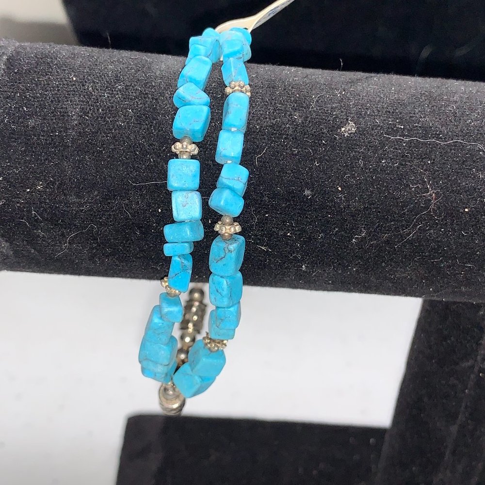 7 1/2" Howlite and Silver Bracelet